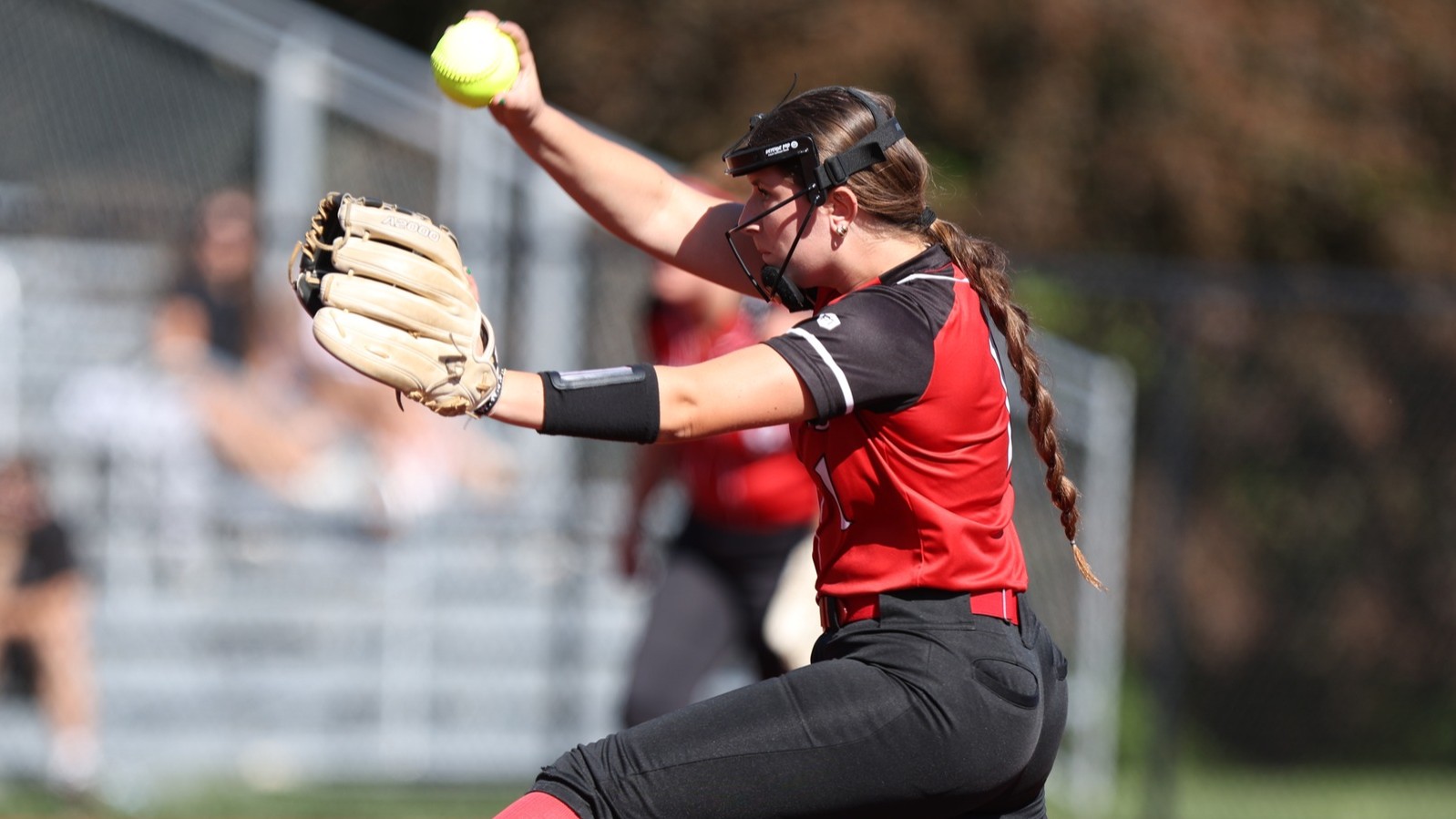 Mustangs Split with National Champs, Beat SMCC 2-0