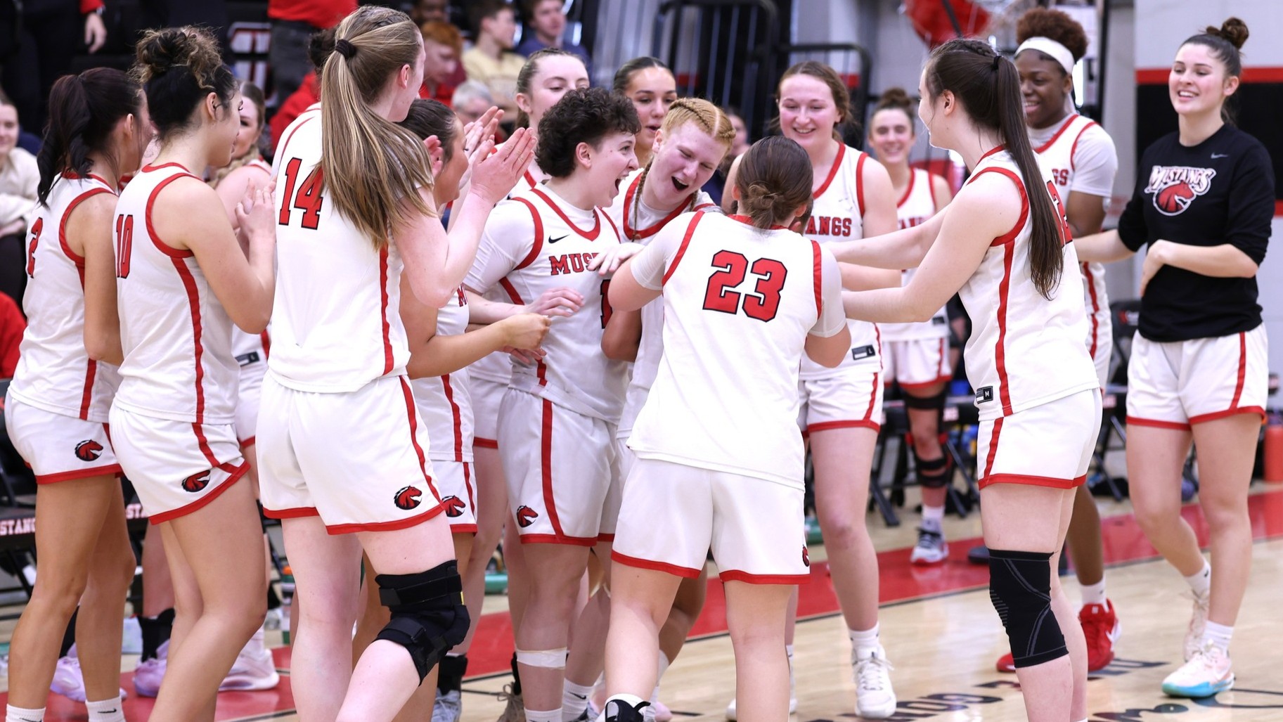 Mustangs March on to National Championship Game, 74-67